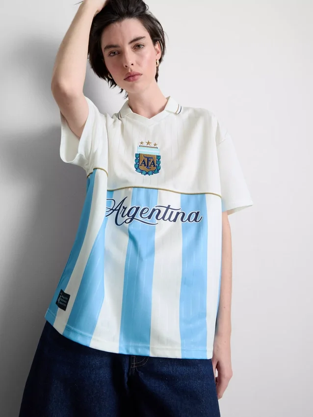 Camisa de fútbol argentina con cuello