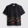 Camisa de manga corta bordada