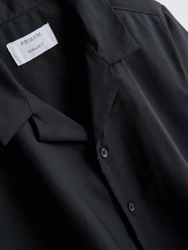 Camisa de manga corta bordada