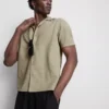 Camisa de manga corta con textura
