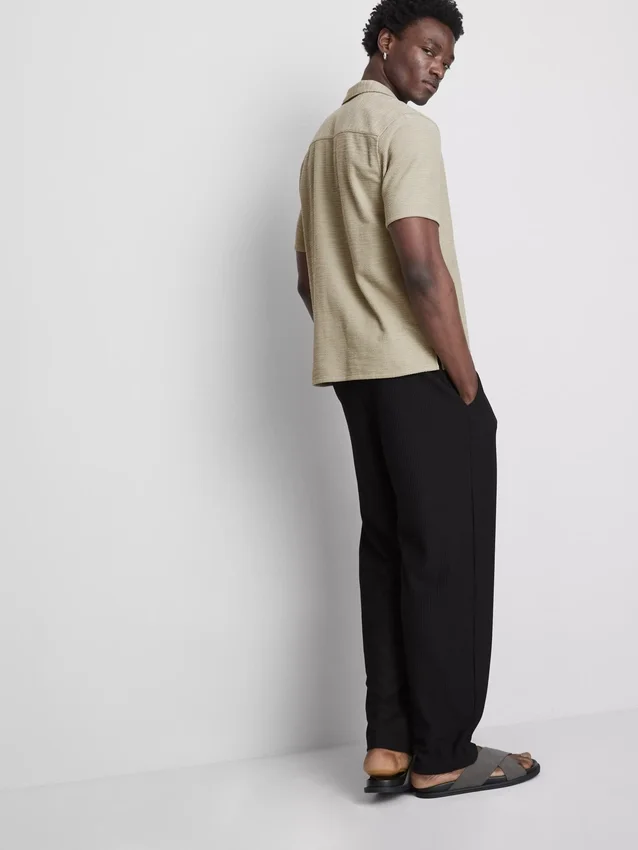 Camisa de manga corta con textura