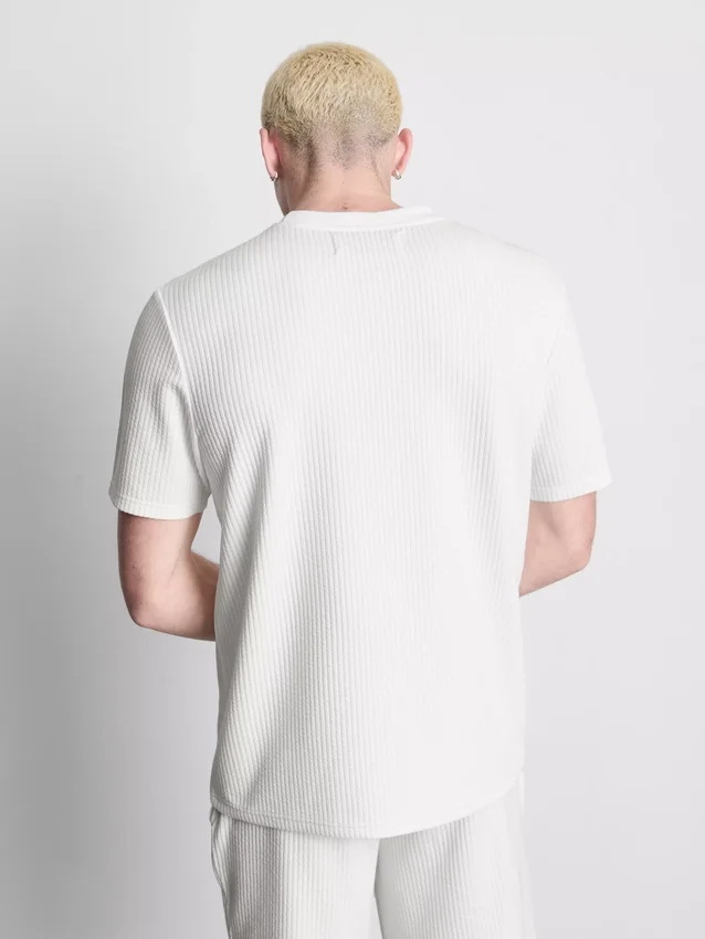 Camisa de manga corta con textura