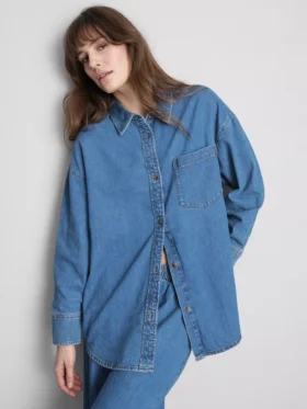 Camisa de mezclilla de algodón de corte holgado con botones
