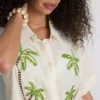 Camisa de playa de algodón bordada con cuentas de Paula Echevarría
