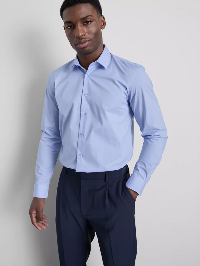 Camisa elástica de corte regular