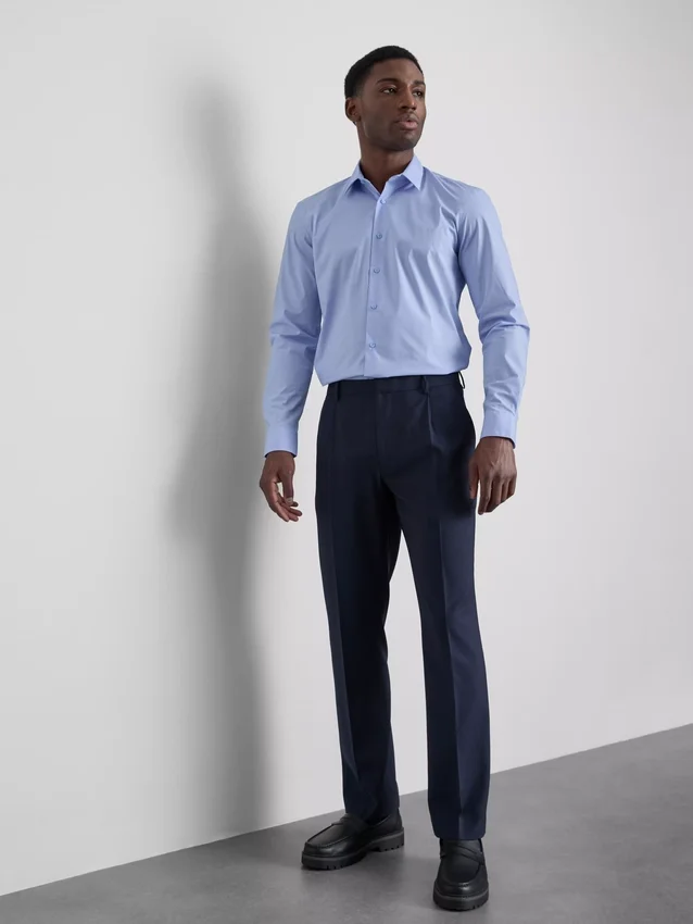 Camisa elástica de corte regular
