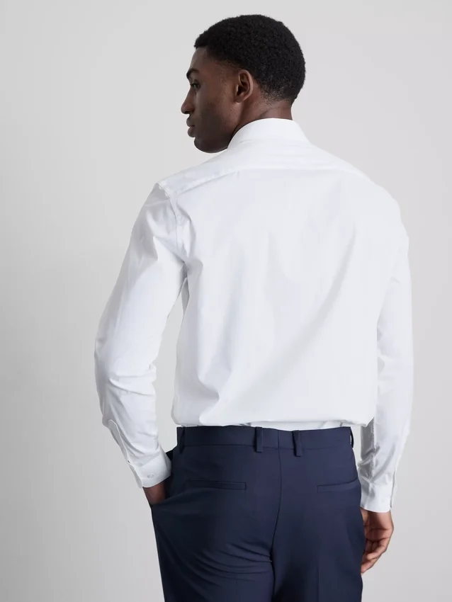 Camisa elástica de corte regular