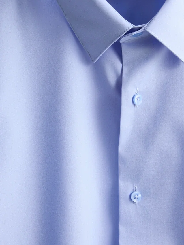 Camisa elástica de corte regular