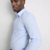 Camisa formal de corte ajustado