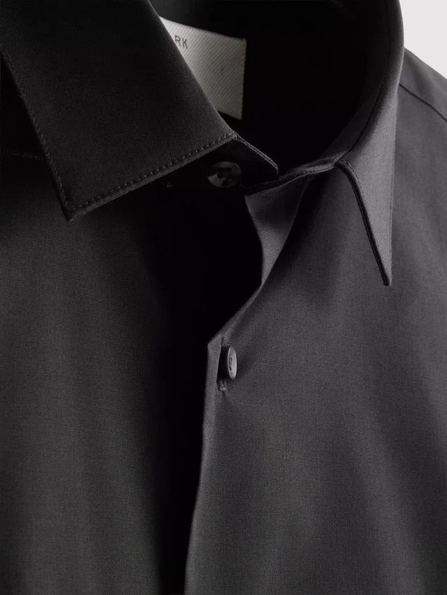 Camisa formal de corte ajustado