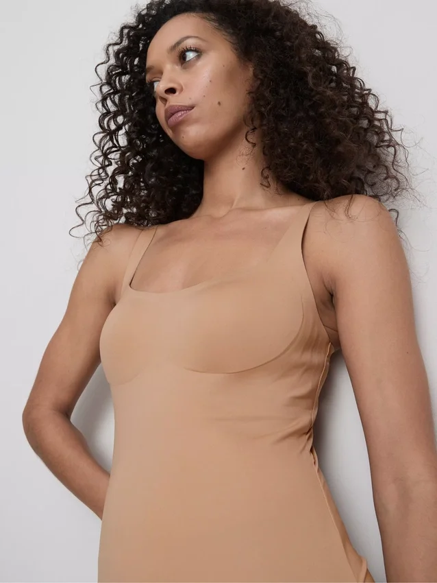Camisa sin costuras con sostén incorporado