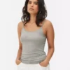 Camisa sin mangas elástica con cuello redondo