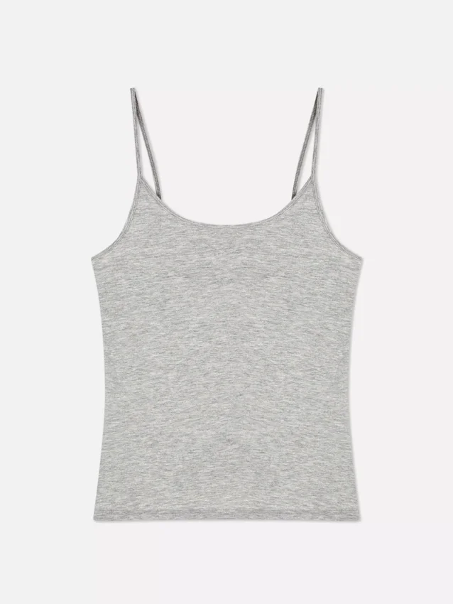 Camisa sin mangas elástica con cuello redondo