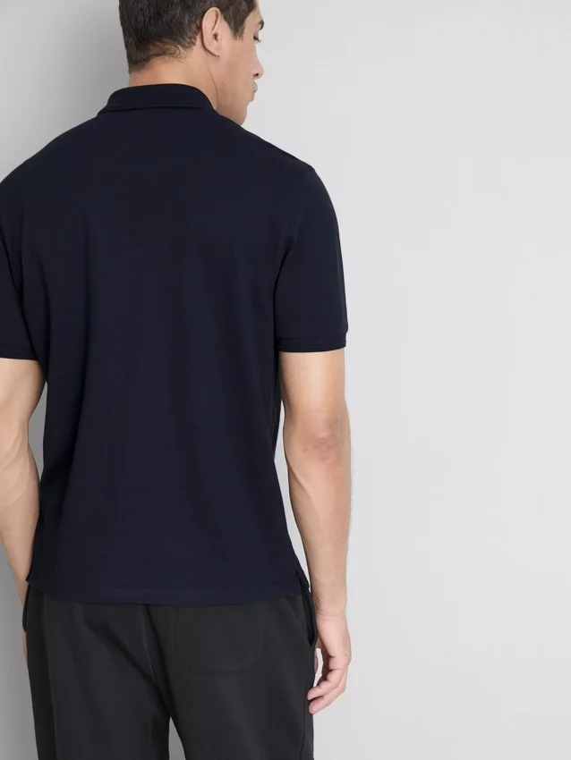 Camisas básicas de manga corta