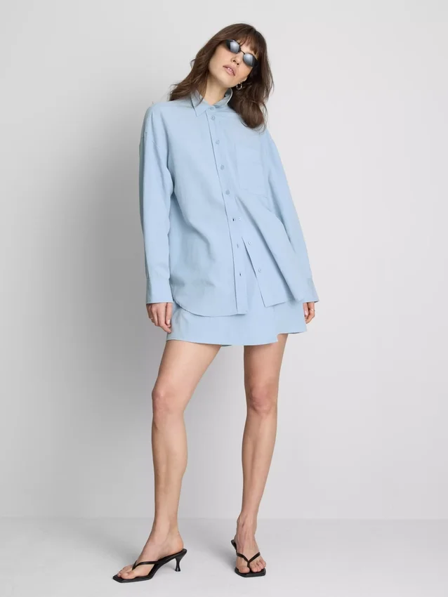 Camisas clásicas de mezcla de algodón con botones