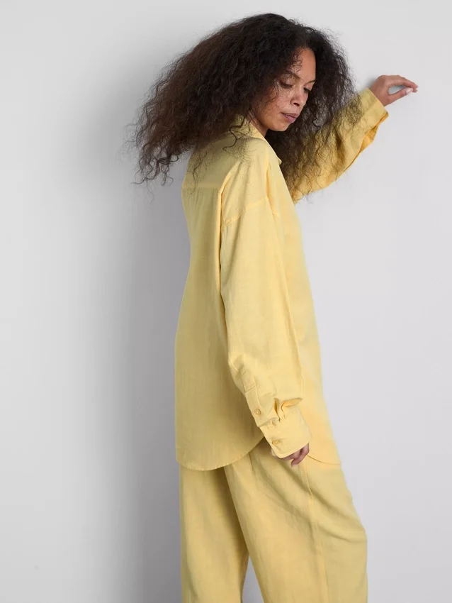 Camisas clásicas de mezcla de algodón con botones