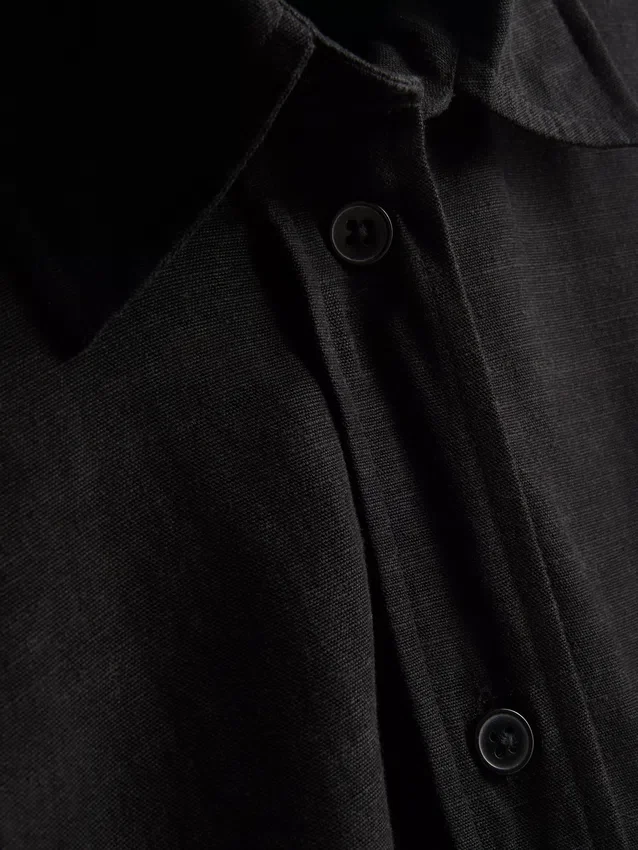 Camisas clásicas de mezcla de algodón con botones