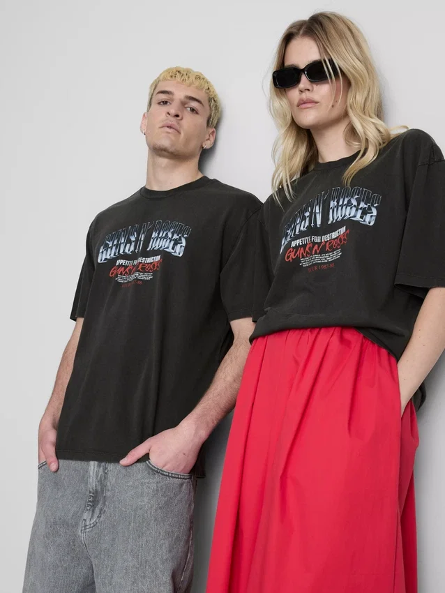 Camisas con diseño gráfico de Guns N’ Roses