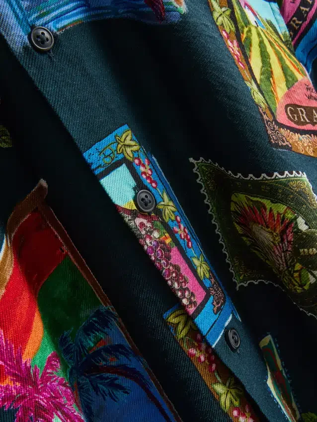 Camisas con estampado «Resort» y cuello revere