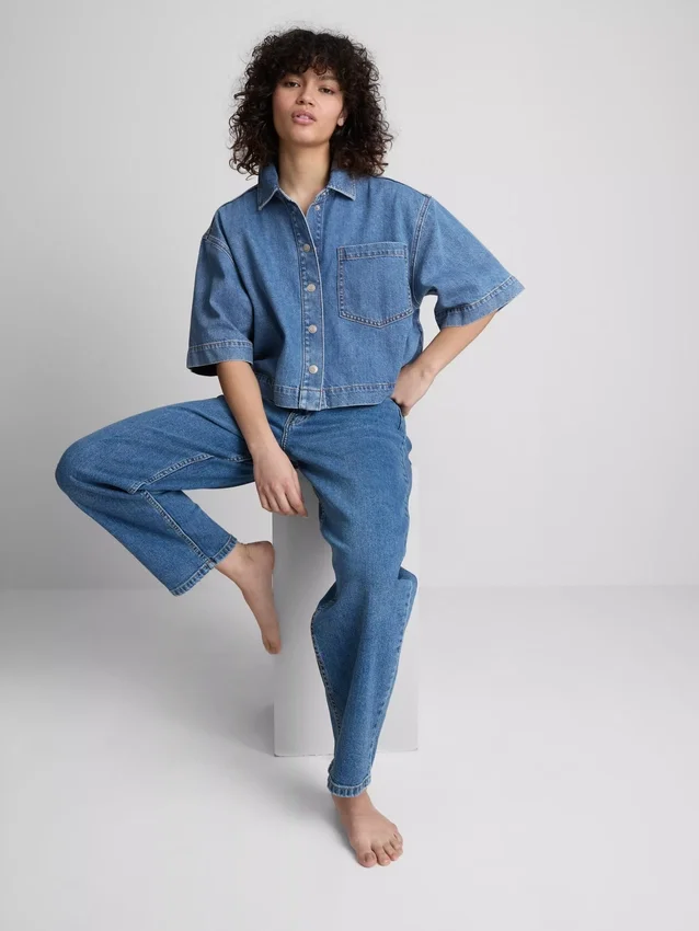 Camisas cortas de corte cuadrado en denim de algodón