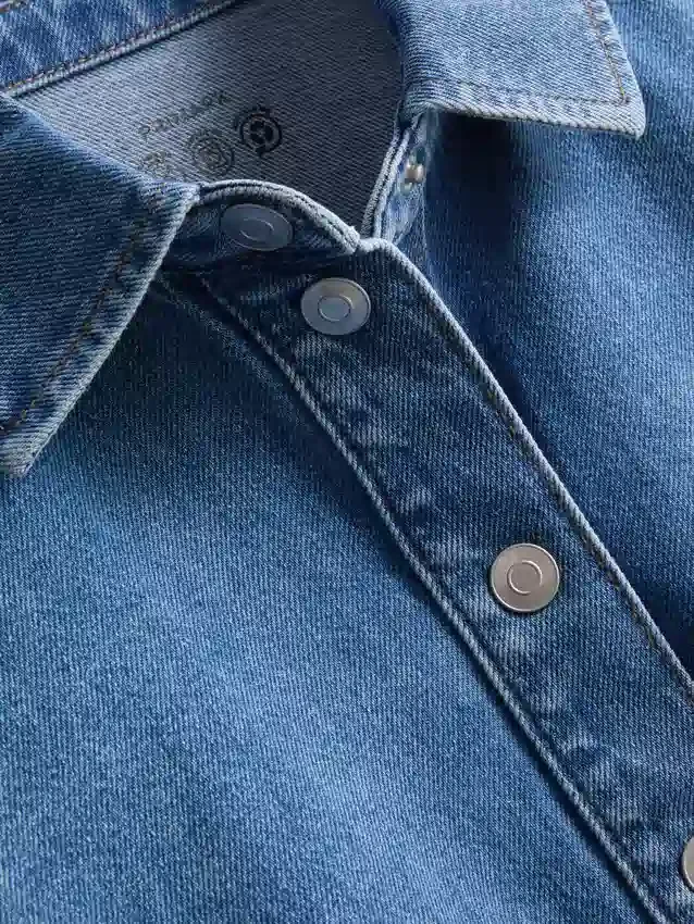 Camisas cortas de corte cuadrado en denim de algodón