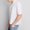 Camisas de cuello reverso con rayas del Orgullo