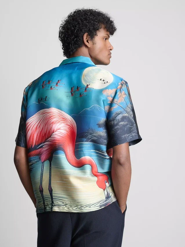 Camisas de manga corta con botones y estampado de flamencos
