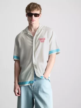 Camisas de manga corta de Coca-Cola