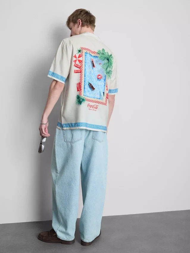 Camisas de manga corta de Coca-Cola