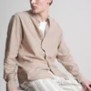 Camisas de mezcla de lino con cuello de abuelo
