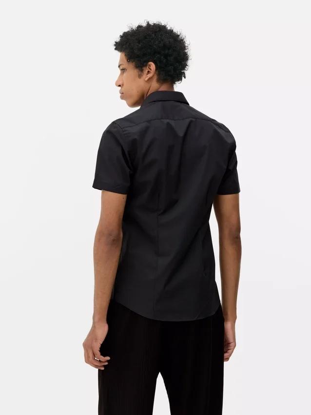 Camisas de pantalones cortos de corte ajustado