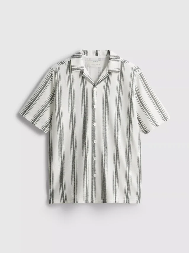 Camisas de pijama a rayas