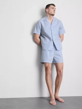 Camisas de pijama a rayas con botones