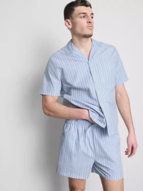 Camisas de pijama a rayas con botones