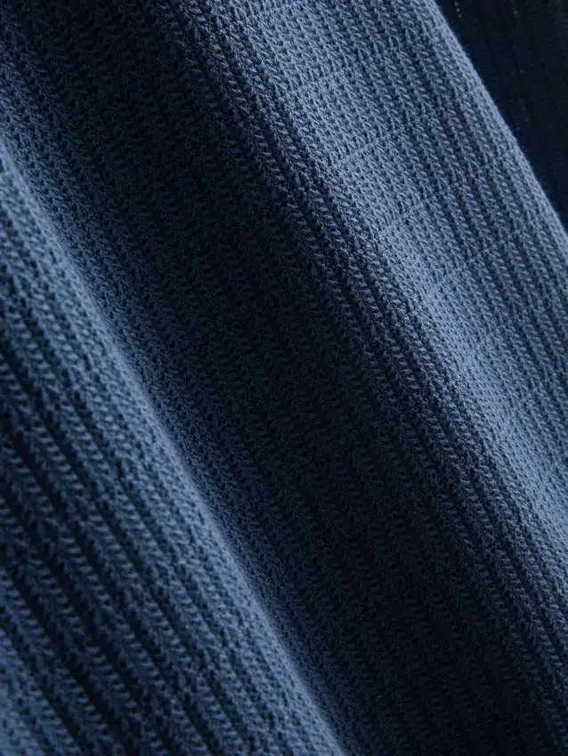 Camisas de punto texturadas