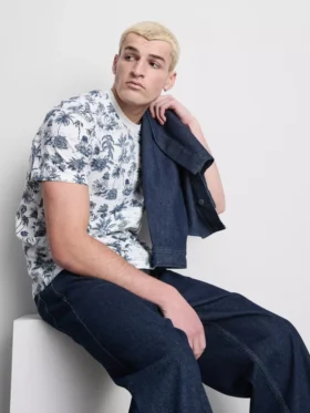 Camisas estampadas de manga corta