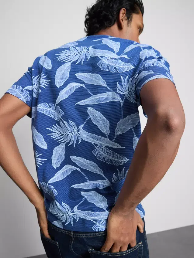 Camisas estampadas de manga corta