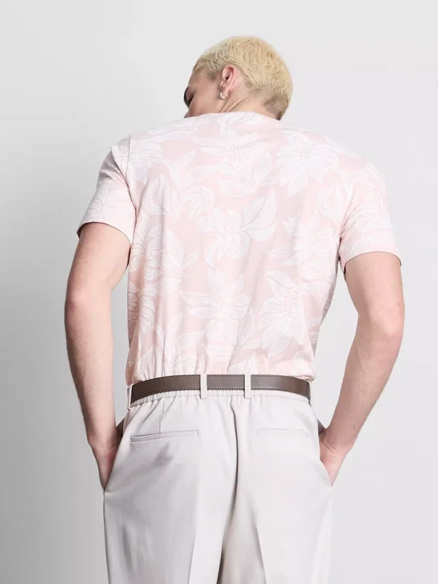 Camisas estampadas de manga corta