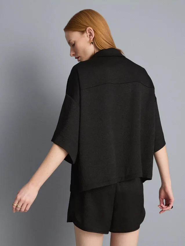 Camisas holgadas de satén texturizado