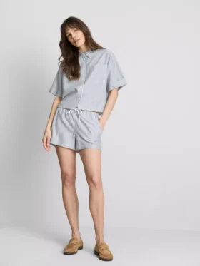 Camisas Oxford cortas de corte cuadrado y manga corta
