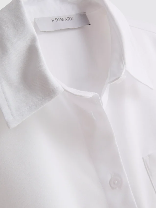 Camisas Oxford cortas de corte cuadrado y manga corta