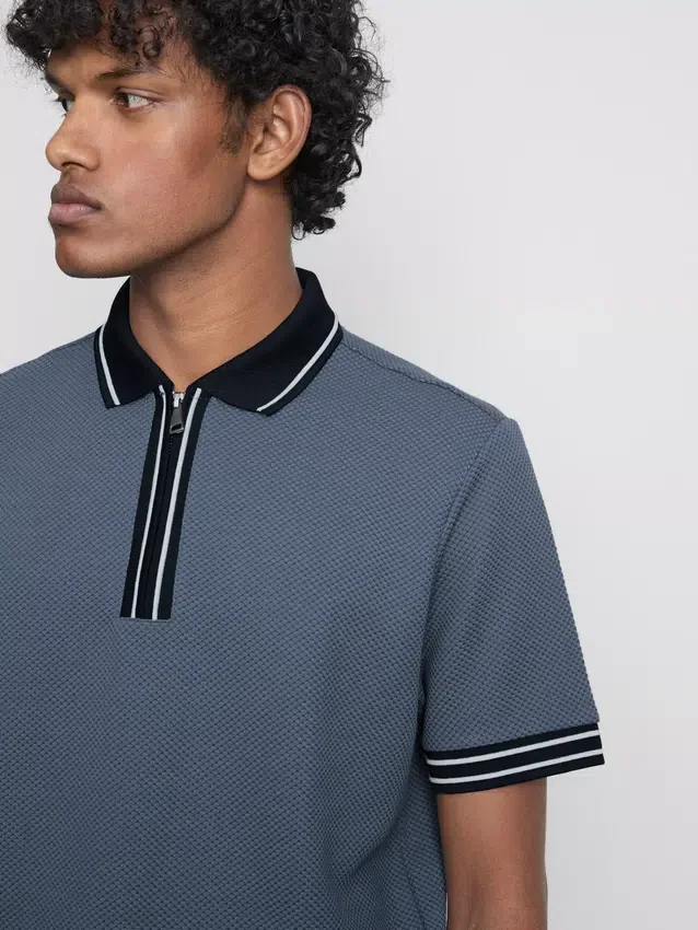 Camisas texturizadas