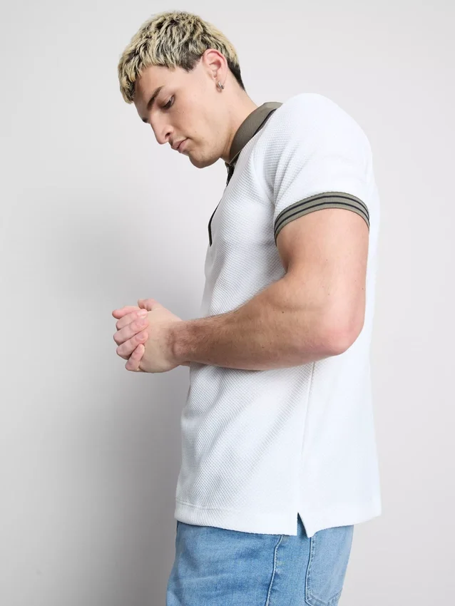 Camisas texturizadas