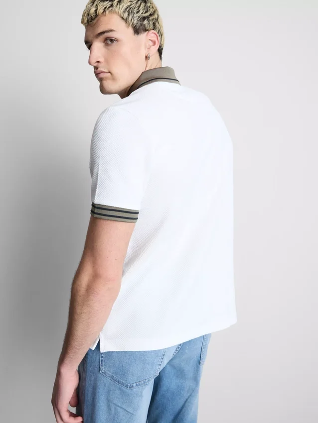 Camisas texturizadas