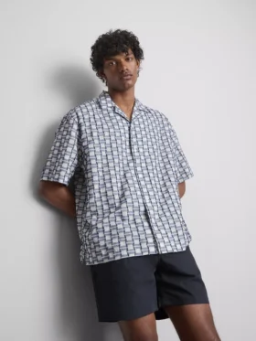 Camisas texturizadas con cuello revere