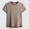 Camiseña de cuello redondo de doble capa