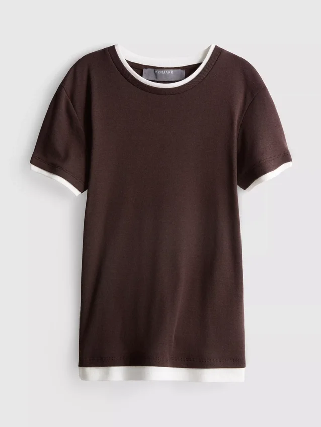 Camiseña de cuello redondo de doble capa