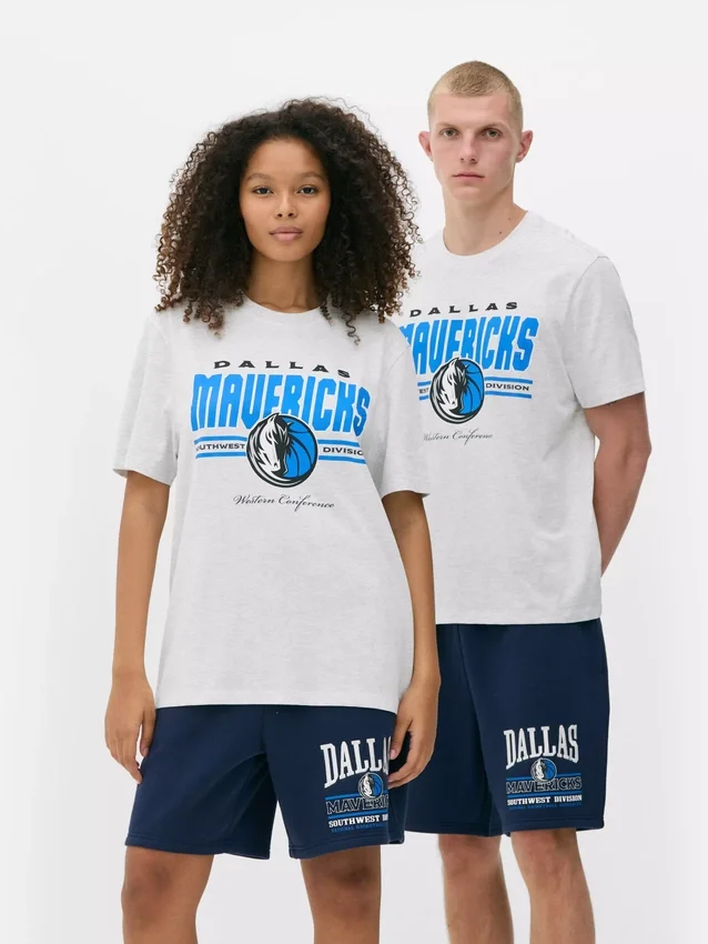 Camiseña de los Dallas Mavericks de la NBA