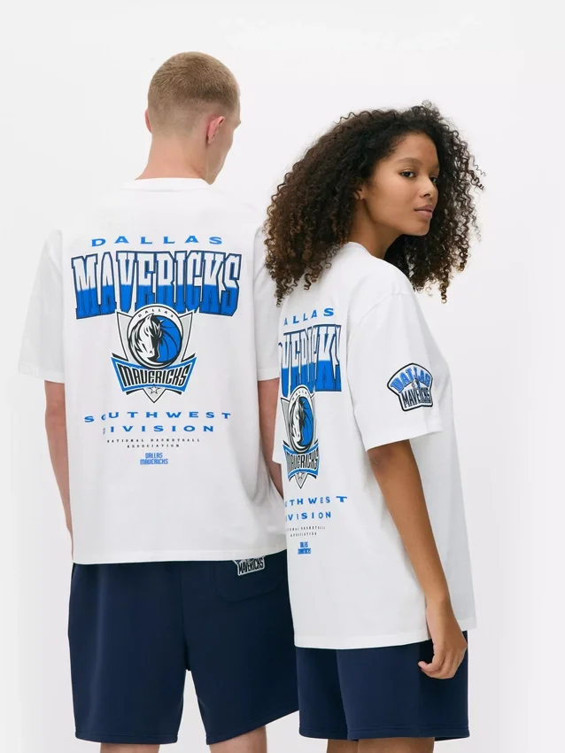 Camiseña de los Dallas Mavericks de la NBA