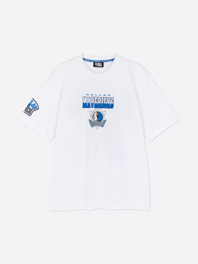 Camiseña de los Dallas Mavericks de la NBA